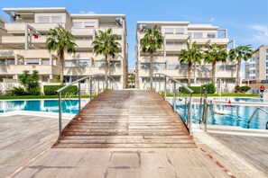 Pool - Apartment 'Elegance Denia 4' with Shared Pool, Wi-Fi and Air Conditioning (Denia)