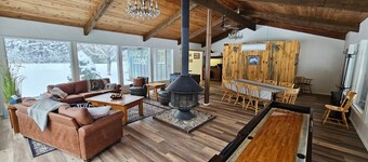 BroadAxe Lodge and 3 Cabins