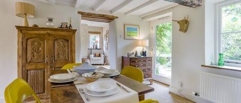 تناول الطعام