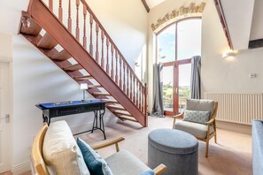 Interior - 4 Bed in Hope (oc-w33409) (Aston)