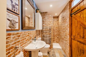Hair dryer, towels - 3 Bed in Rhossili (oc-f33389) (Pilton)