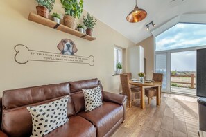 Interior - 1 Bed in Rhossili (oc-r33390) (Pilton)