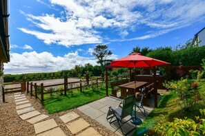 Outdoor dining - 1 Bed in Rhossili (oc-r33390) (Pilton)