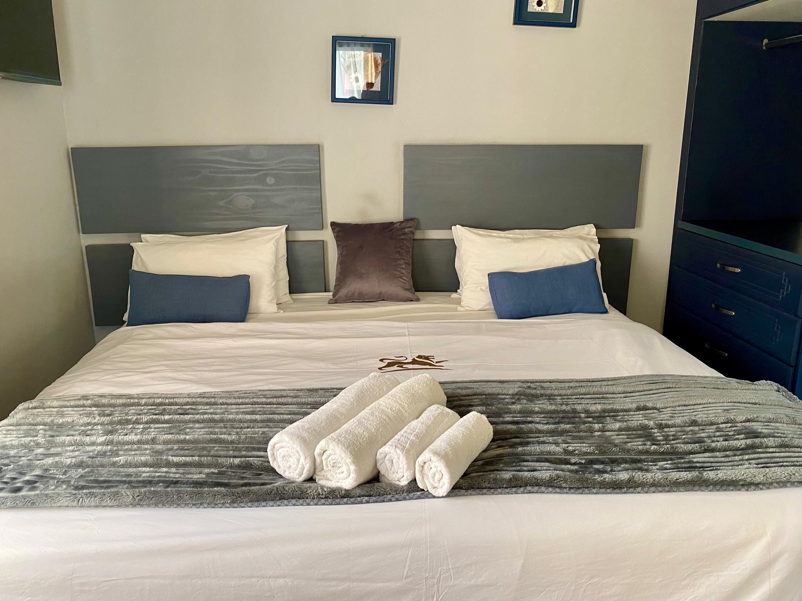 Bügeleisen/Bügelbrett, Internetzugang, Bettwäsche