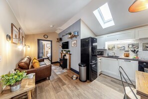TV - 1 Bed in Rhossili (oc-s33391) (Pilton)