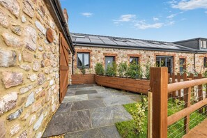 Exterior - 1 Bed in Rhossili (oc-s33391) (Pilton)