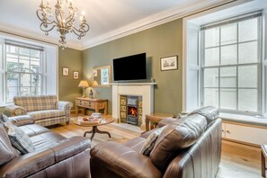 TV - 4 Bed in Kelso (oc-b33446) (Kelso)