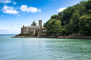 Point of interest - 2 Bed in Dartmouth (oc-bcsail) (Dartmouth)