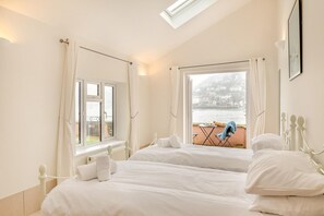 3 bedrooms, iron/ironing board, free WiFi, bed sheets - 3 Bed in Dartmouth (oc-b33359) (Dartmouth)