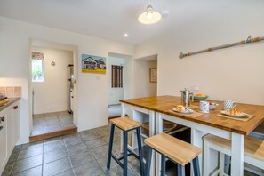 Dining - 3 Bed in Lindale (oc-p33519) (Lindale)