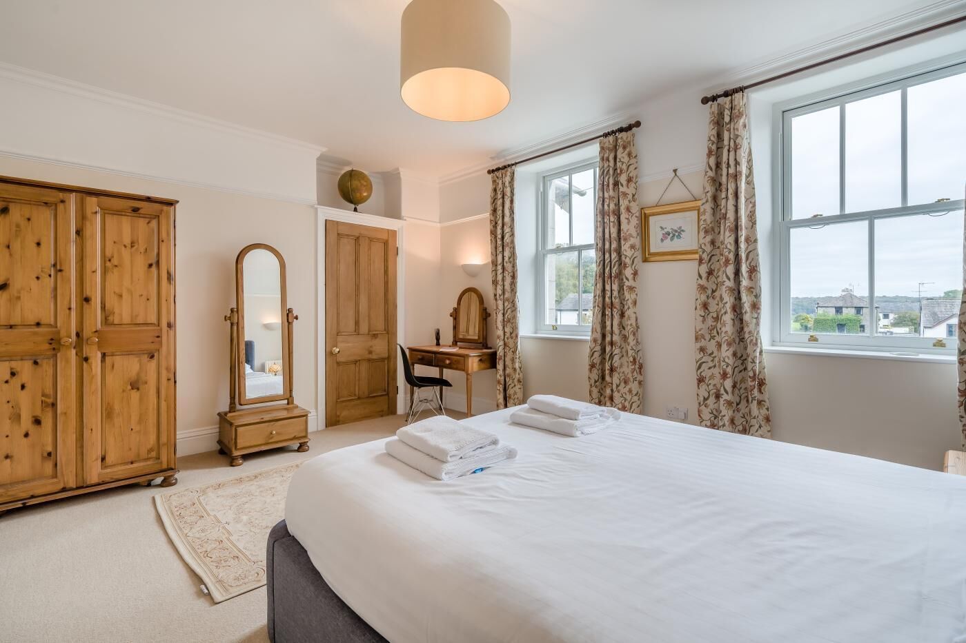 3 bedrooms, iron/ironing board, free WiFi, bed sheets