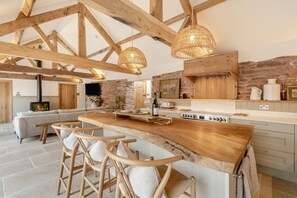 Dining - 2 Bed in Moccas (oc-r33125) (Moccas)