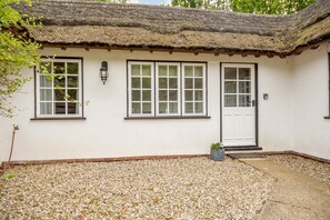 Exterior detail - 2 Bed in West Runton (oc-1720) (West Runton)
