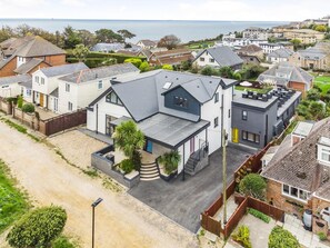 Exterior - 3 Bed in Shanklin (oc-h33403) (Shanklin)