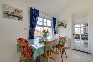 Dining - 7 Bed in Southwold (oc-sax) (Southwold)