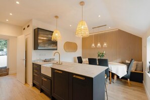 Interior - 4 Bed in Lobb (oc-s33517) (Lobb)