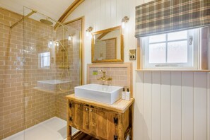 Towels - 1 Bed in Holkham (oc-o33491) (Holkham)