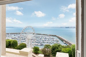 Interior - 2 Bed in Torquay (oc-maribh) (Torquay)