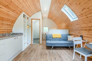 TV - 1 Bed in Saleby (oc-t33437) (Saleby)