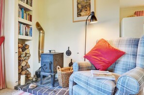 Interior - 3 Bed in Salthouse (oc-1753) (Salthouse)