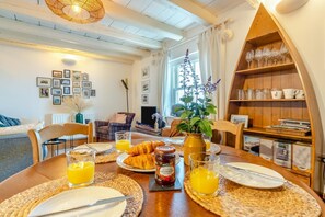 Dining - 2 Bed in Whitby (oc-w134) (Whitby)