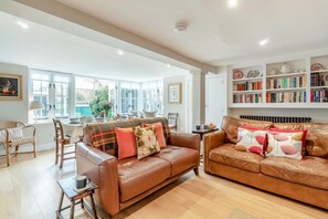 TV - 3 Bed in Southwold (oc-dry) (Southwold)