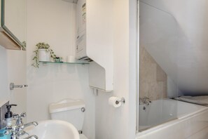 Towels - 2 Bed in Shaldon (oc-w33539) (Shaldon)