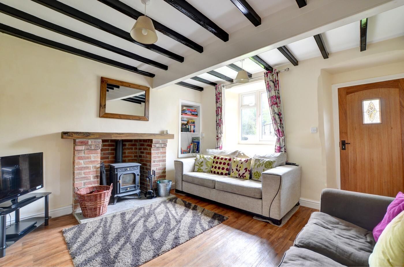 تلفزيون، مدفأة