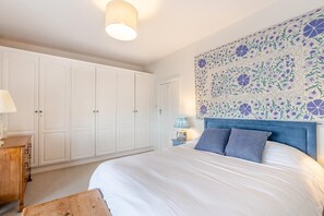 4 bedrooms, free WiFi, bed sheets - 4 Bed in Brixham (oc-b33461) (Brixham)