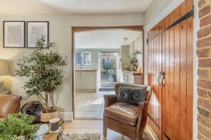 Interior - 1 Bed in Woodbridge (oc-11ang) (Woodbridge)