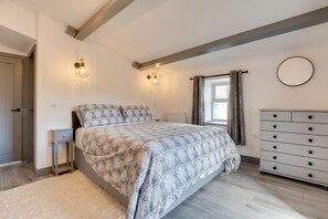 Iron/ironing board, free WiFi, bed sheets - 3 Bed in Burtersett (oc-ds1043) (Burtersett)