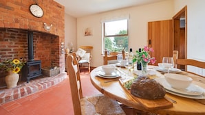 Unclassified image, 2 of 21, button - 2 Bed in Ruabon (oc-waf253) (Ruabon)