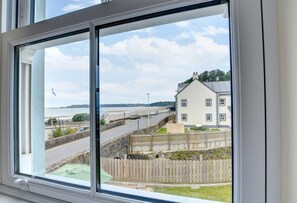 Interior - 5 Bed in Amroth (oc-pw9067) (Amroth)