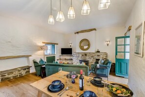 Interior - 2 Bed in Moylegrove (oc-g33509) (Cardigan)