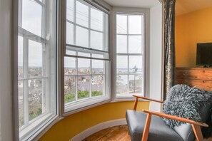 Interior - 3 Bed in Weymouth (oc-wy609) (Weymouth)