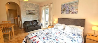 1 Bed in Lyme Regis (oc-a33559)
