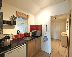 Microwave, oven, cookware/dishes/utensils