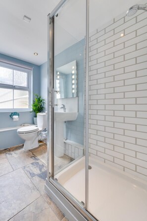 Towels - 2 Bed in Marazion (oc-p00598) (Marazion)
