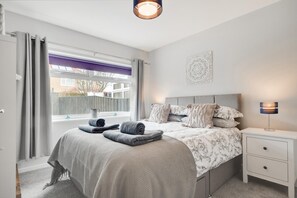 Iron/ironing board, free WiFi, bed sheets - 2 Bed in Beadnell (oc-nb1956) (Beadnell)