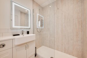 Hair dryer, towels - 2 Bed in Beadnell (oc-nb1956) (Beadnell)
