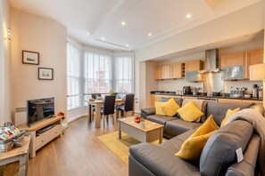 TV - 1 Bed in Scarborough (oc-s0460) (Scarborough)