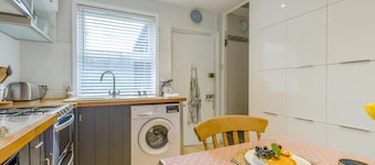 2 Bed in Holt (oc-2231)