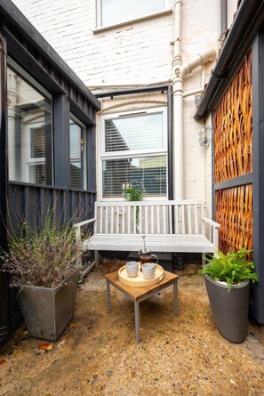 Terrace/patio - 2 Bed in Holt (oc-2231) (Holt)
