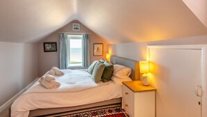4 Schlafzimmer, Bügeleisen/Bügelbrett, Reisekinderbett, kostenloses WLAN