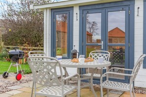 Outdoor dining - 3 Bed in nr Beadnell (oc-cr1279) (Beadnell)