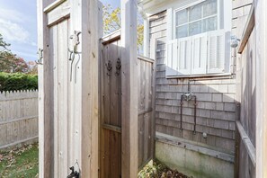 Property grounds - Sanderling Cottage Yarmouthport (Yarmouth)
