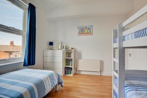 2 slaapkamers, een strijkplank/strijkijzer, gratis wifi