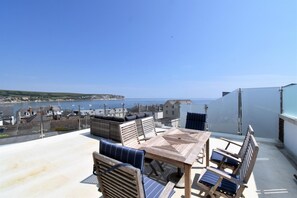 Outdoor dining - 2 Bed in Swanage (oc-wy610) (Swanage)