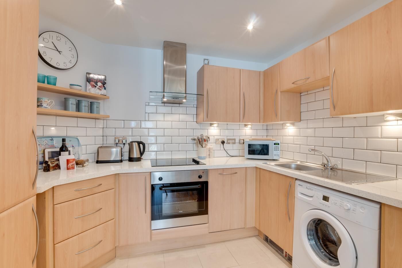 Microwave, dishwasher, cookware/dishes/utensils