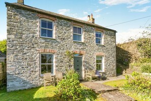 Exterior - 4 Bed in St. Mawgan (oc-p00610) (Saint Mawgan)